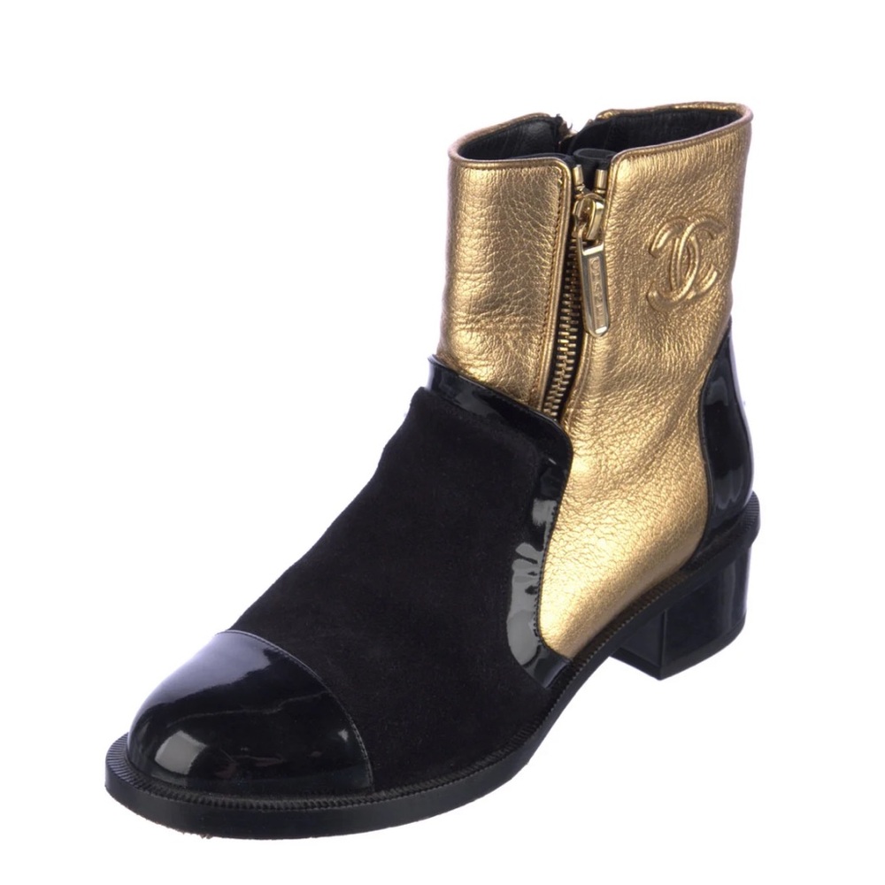 Authentic CHANEL Interlocking CC Logo Moto Boots - Picture 3 of 15